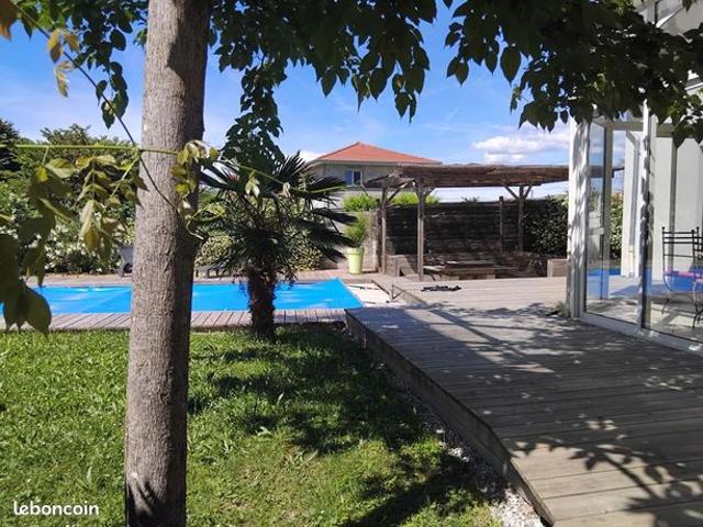 Maison 7 pièces 207 m²