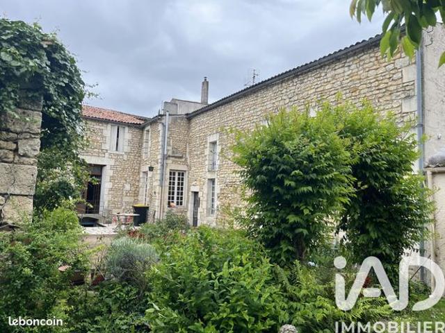 Maison 7 pièces 207 m²