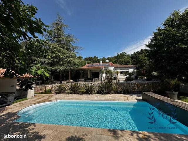 Maison 7 pièces 207 m²