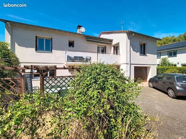 Maison 7 pièces 207 m²