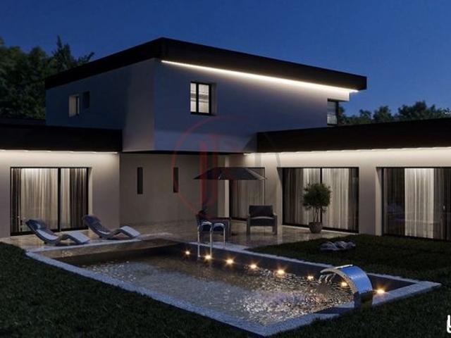 Maison 7 pièces 207 m²