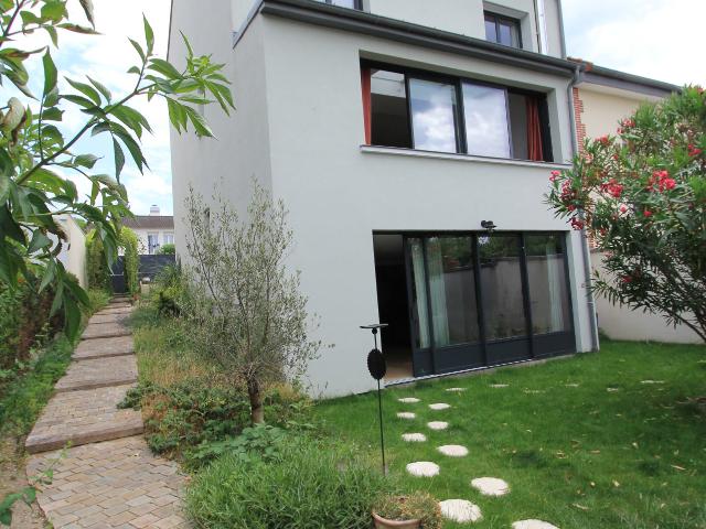 Maison 7 pièces 207 m²