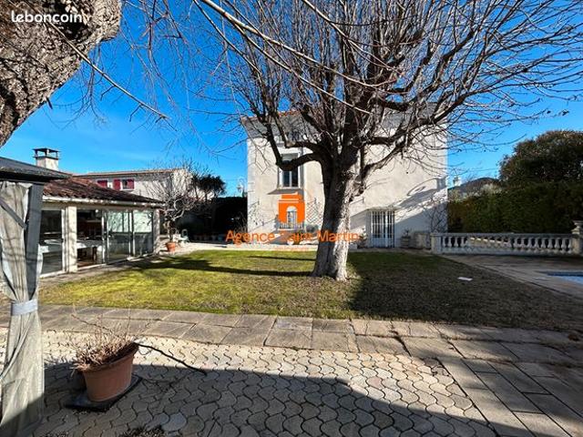 Maison 7 pièces 207 m²