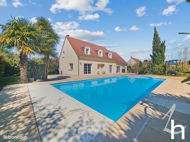 Maison 7 pièces 207 m²