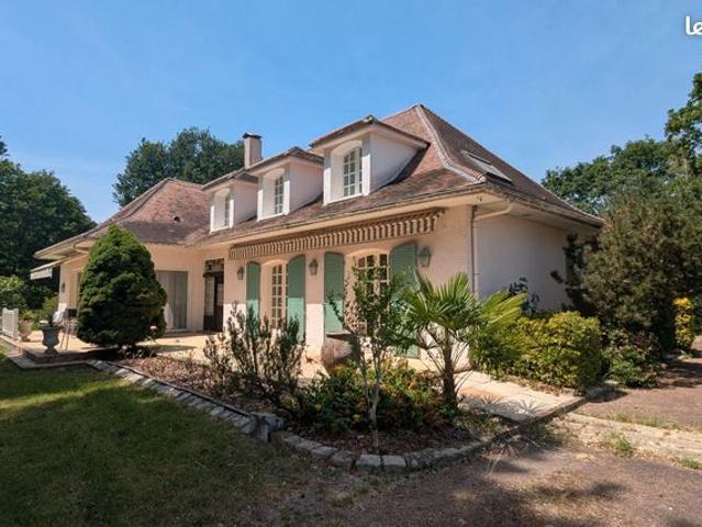 Maison 7 pièces 207 m²