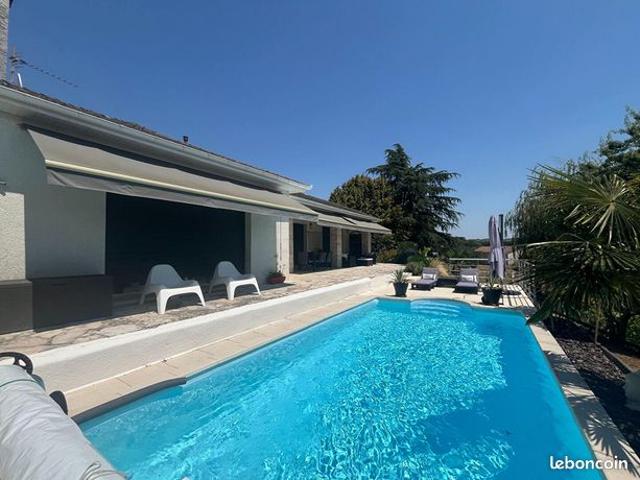 Maison 7 pièces 208 m²