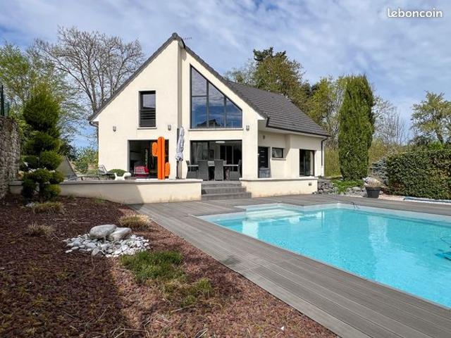 Maison 7 pièces 208 m²