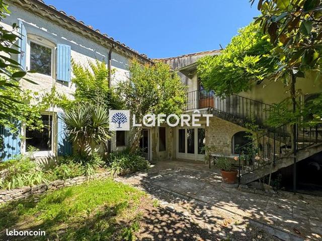 Maison 7 pièces 208 m²