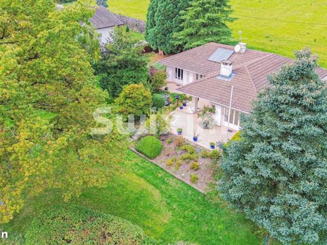 Maison 7 pièces 208 m²