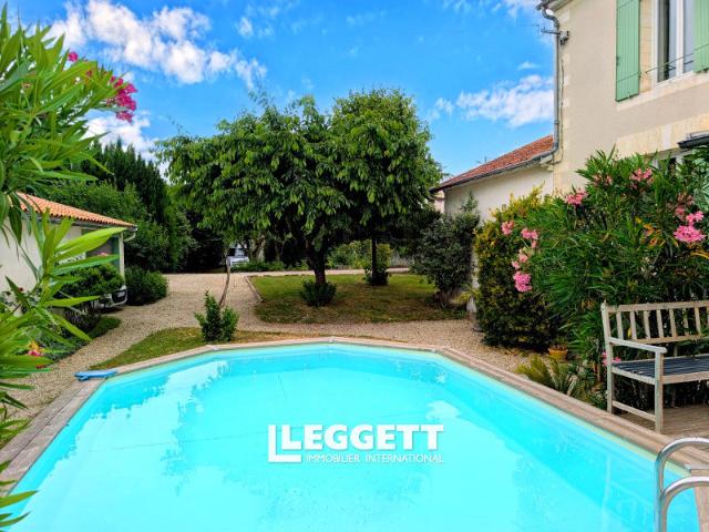 Maison 7 pièces 208 m²
