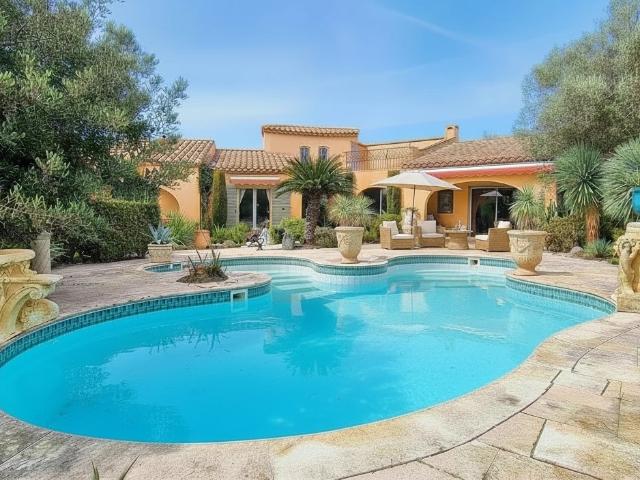 Maison 7 pièces 208 m²