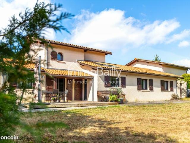 Maison 7 pièces 208 m²
