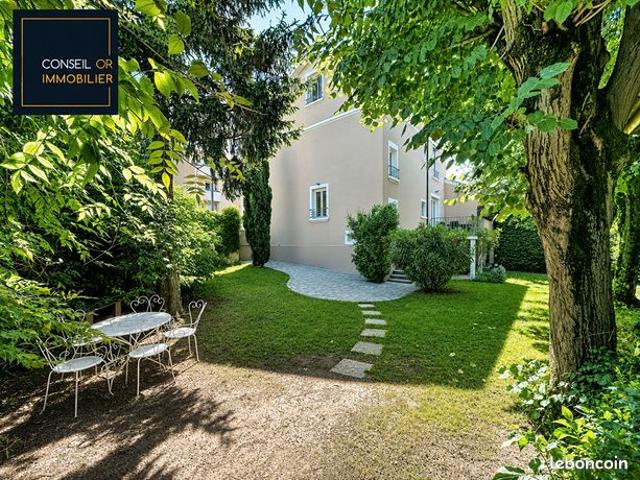 Maison 7 pièces 208 m²