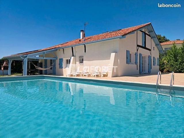 Maison 7 pièces 208 m²