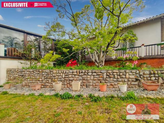 Maison 7 pièces 208 m²
