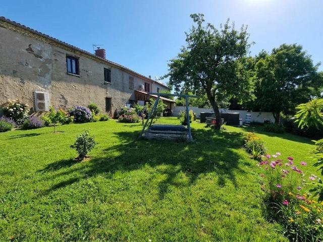 Maison 7 pièces 208 m²