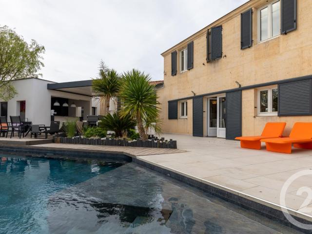 Maison 7 pièces 208 m²