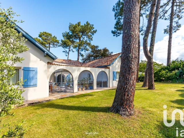 Maison 7 pièces 208 m²