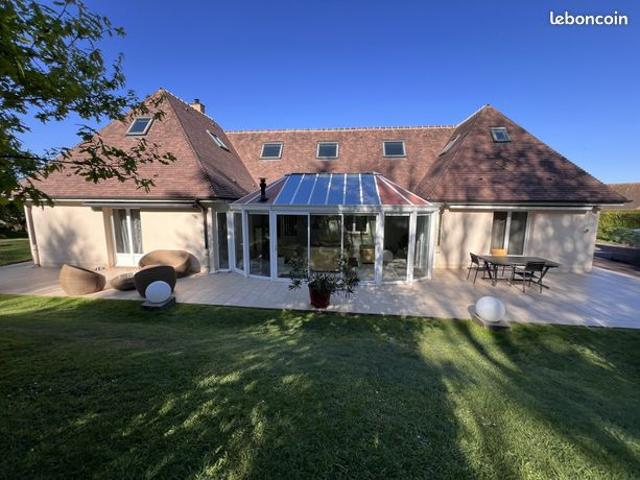 Maison 7 pièces 208 m²