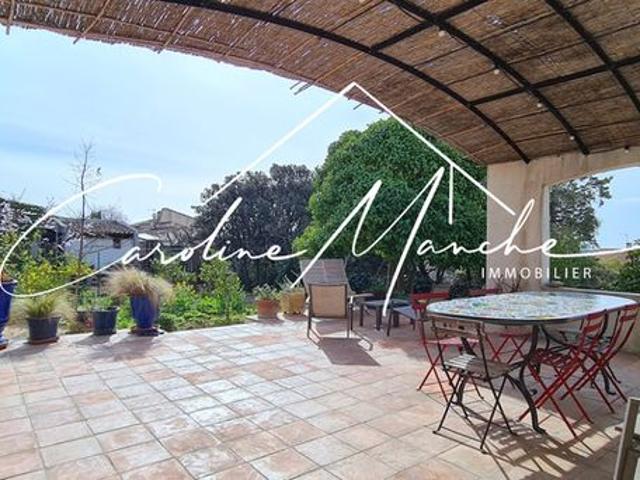 Maison 7 pièces 208 m²