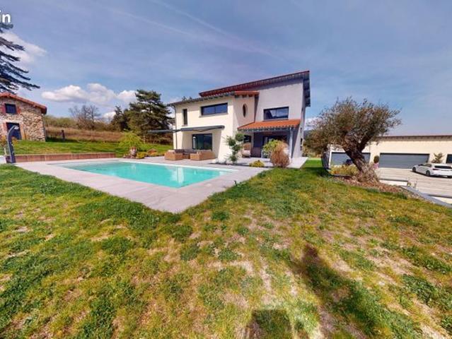 Maison 7 pièces 208 m²