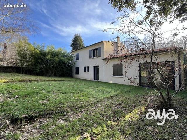 Maison 7 pièces 208 m²
