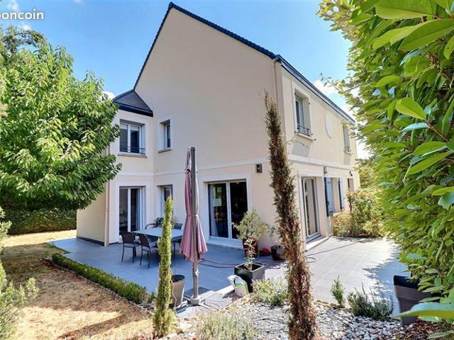 Maison 7 pièces 208 m²