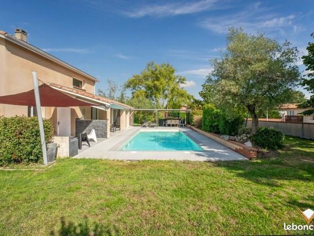 Maison 7 pièces 208 m²