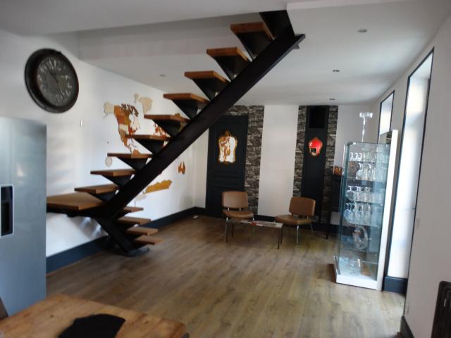 Maison 7 pièces 208 m²
