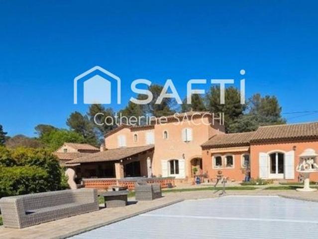 Maison 7 pièces 208 m²