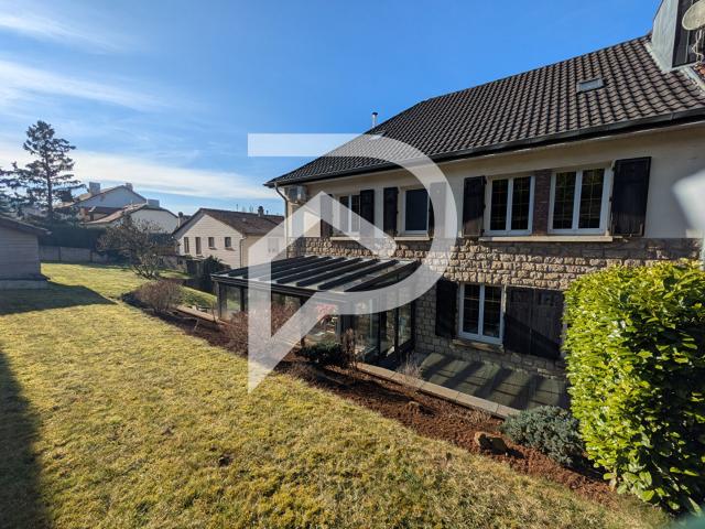 Maison 7 pièces 209 m²