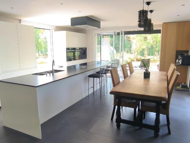 Maison 7 pièces 209 m²
