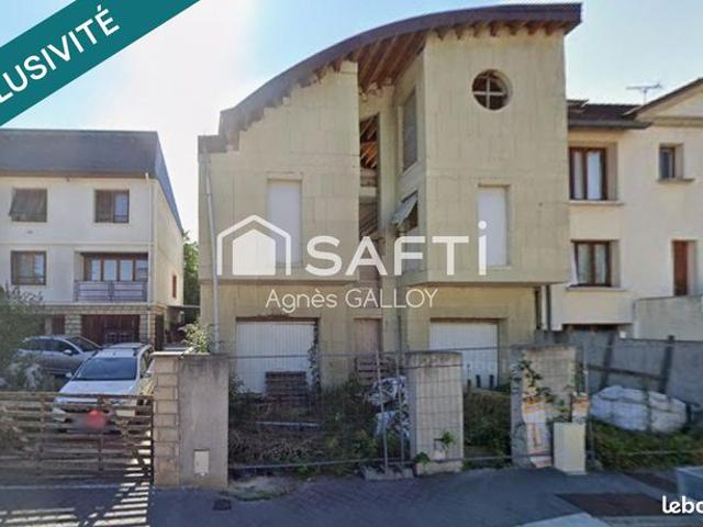 Maison 7 pièces 209 m²