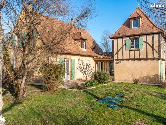 Maison 7 pièces 209 m²