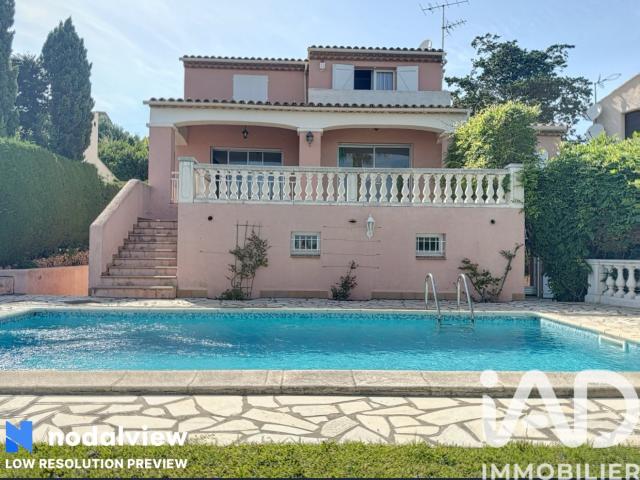 Maison 9 pièces 209 m²