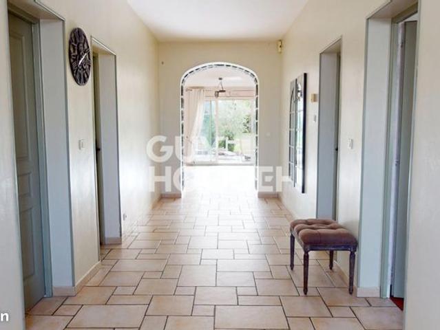 Maison 7 pièces 209 m²