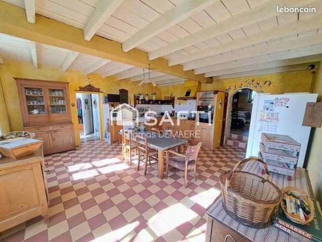 Propriété 7 pièces 219 m²