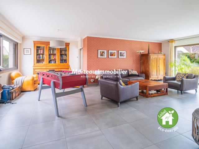 Maison 7 pièces 196 m²