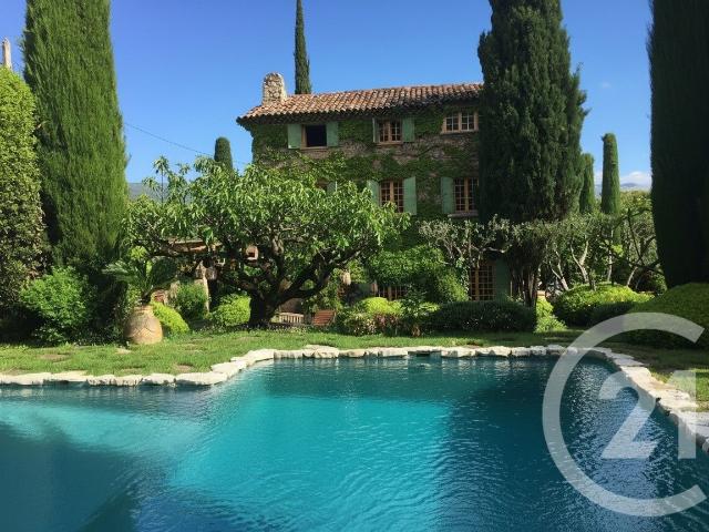 Maison 7 pièces 209 m²