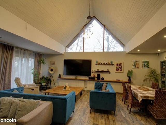 Maison 7 pièces 209 m²