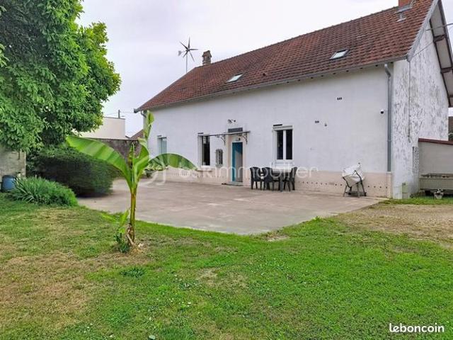 Maison 7 pièces 209 m²