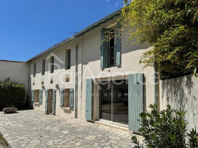 Maison 7 pièces 200 m2 dans un parc de 4168 m2