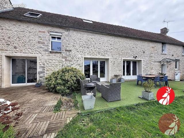 Maison 7 pièces 200 m²