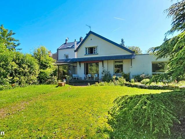 Maison 7 pièces 200 m²
