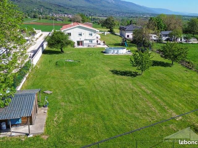 Maison 7 pièces 200 m²
