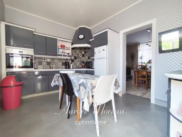 Maison 7 pièces 200 m²