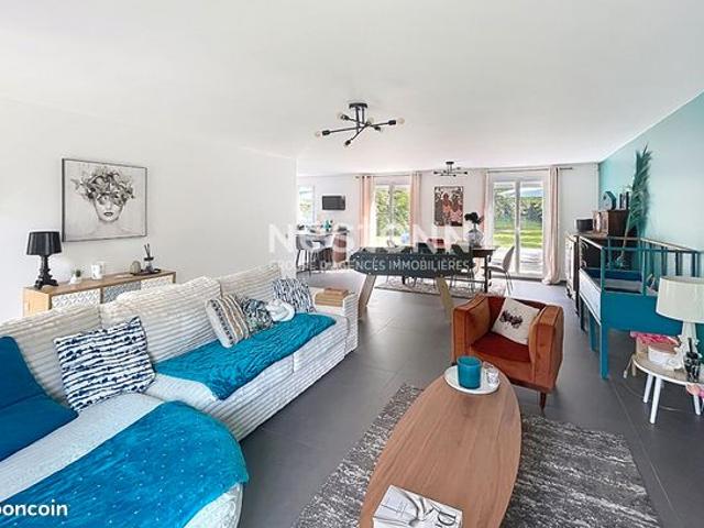 Maison 7 pièces 200 m²