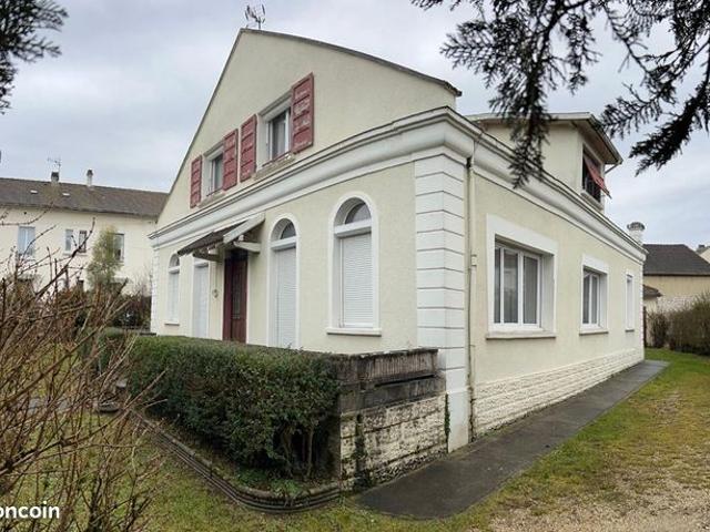 Maison 7 pièces 200 m²