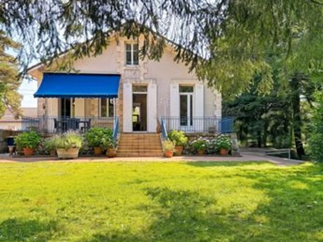 Maison 7 pièces 200 m²