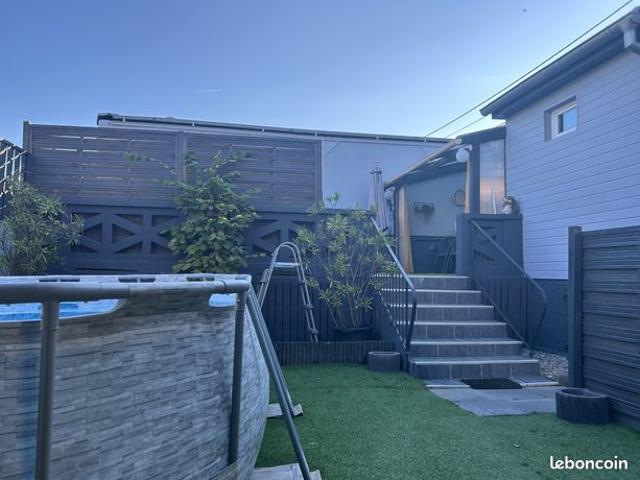 Maison 7 pièces 200 m²